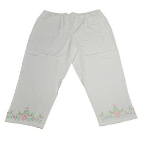 Quacker Factory Womens Floral Embroidery Capri Pants White Plus Size 1X A302767